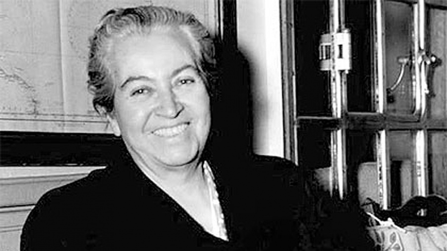 The Chilean Gabriela Mistral the only Latin American woman to obtain this award in 1945