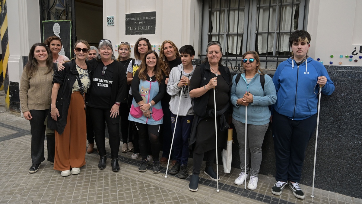 The mural is located in front of the Rehabilitation Center for People with Visual Impairment Photo Sebastián Granata 