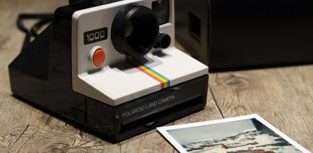 instant photo camera