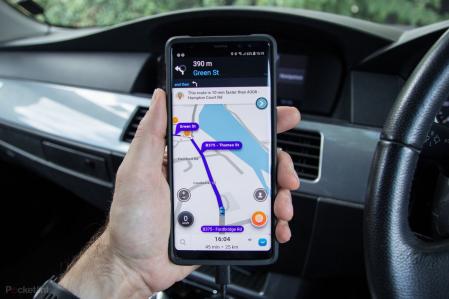 Waze is a collaborative app to trace the best route to the destination and find out about traffic incidents