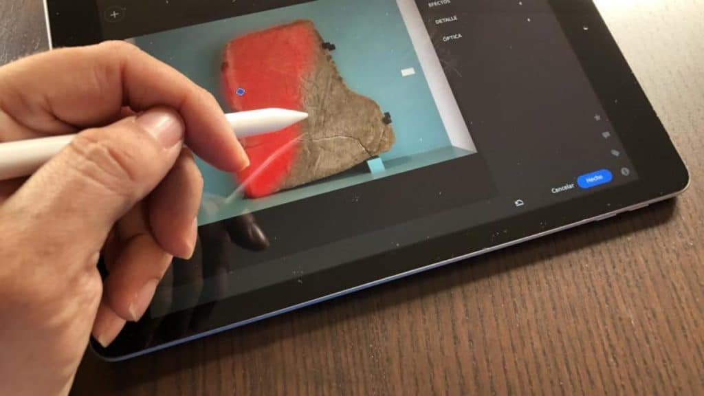 How to remove an object from a photo quickly and easily