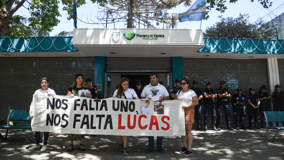 The national government offers a reward of 4,000,000 pesos for those who provide information that allows them to find the whereabouts of Lucas Photo Camila Godoy