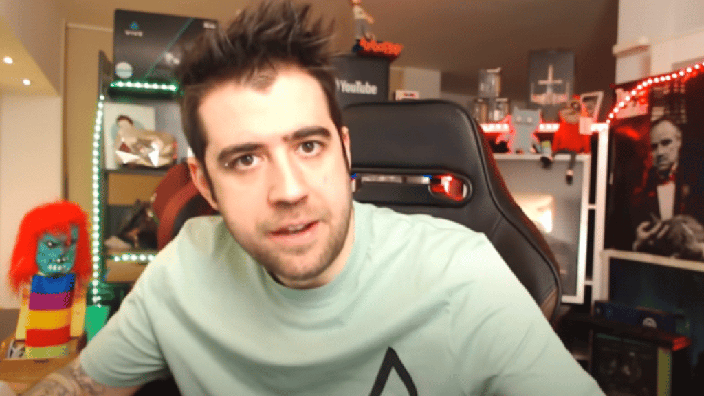 AuronPlay rebels behind the controversy over his tweets of the past: "you’re going to shit them"