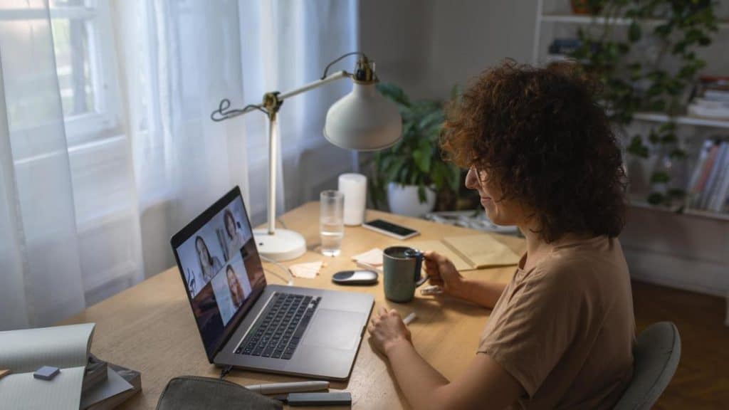 6 websites to find teleworking and not return to the city after the holidays